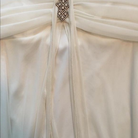 Ivory/cream wedding dress - Picture 3 of 3
